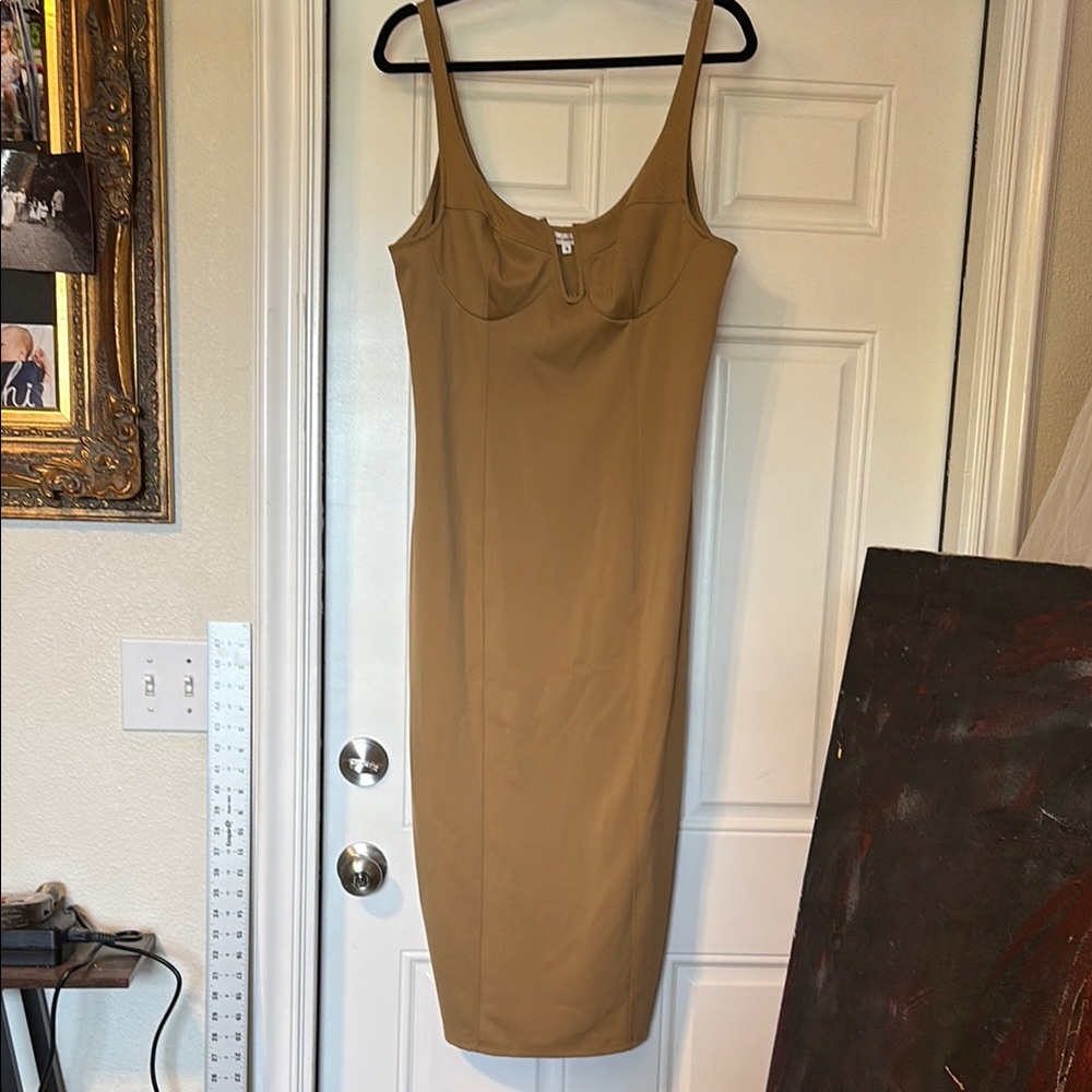 Good American Nude Fitted Midi Dress